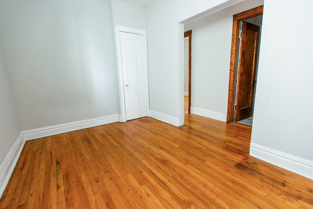 1104 N. Oakley Blvd. 1104 N. Oakley Blvd., Chicago, IL 60622 West Town - Leasing by Cross Street